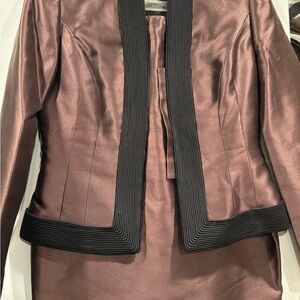 Women dressy suits. In excellent condition